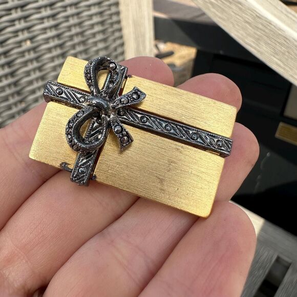 Vintage Jewelry Darlene Gift Present Two Tone Brooch Pin - Picture 4 of 6